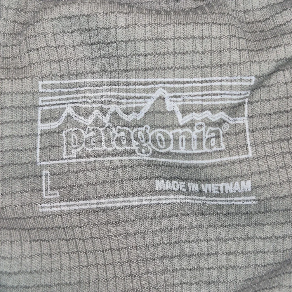 Patagonia Nine Trails Shorts Mens Large Gray 8